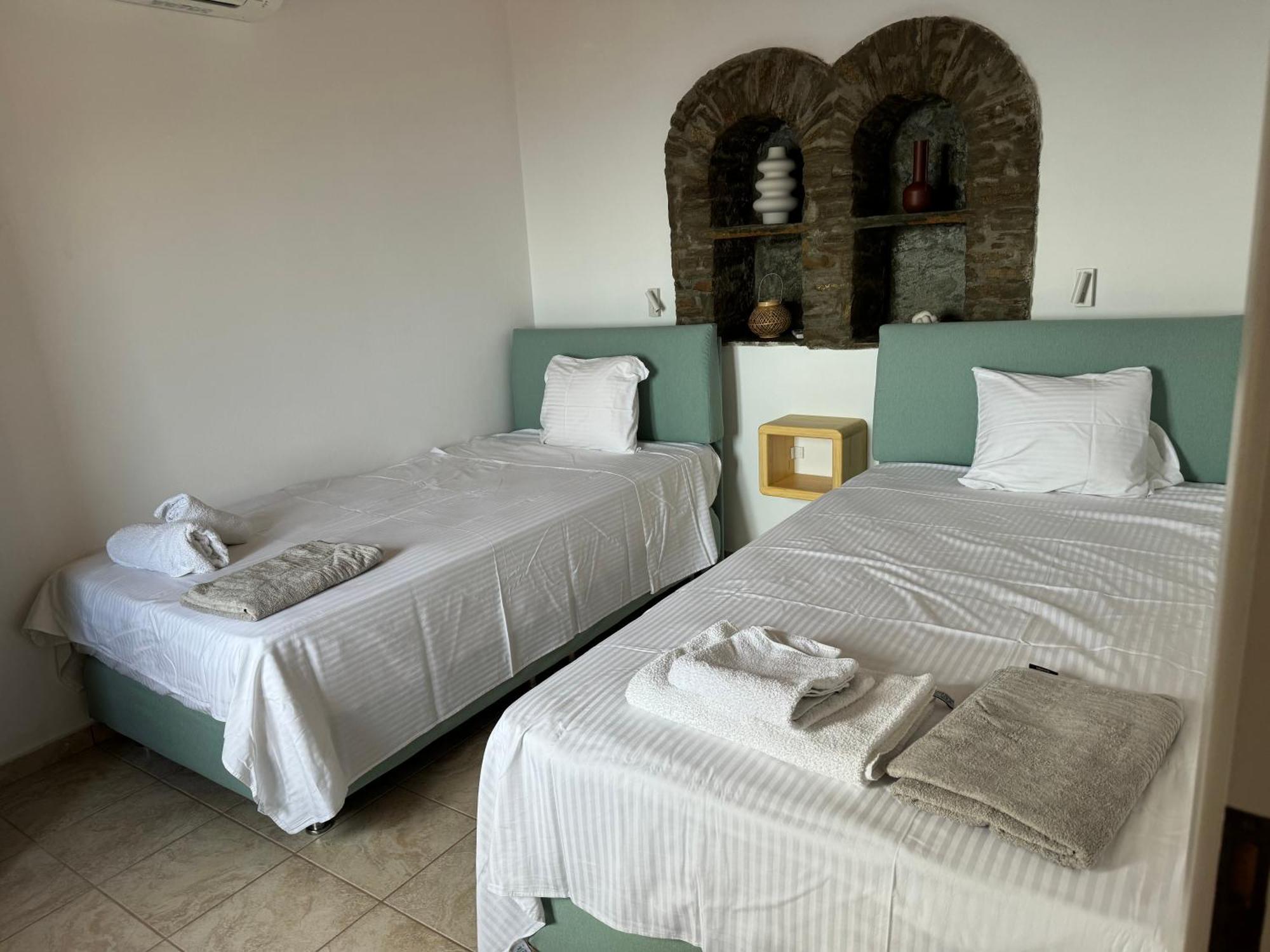 Andros Escape Condos Korthio Eksteriør bilde